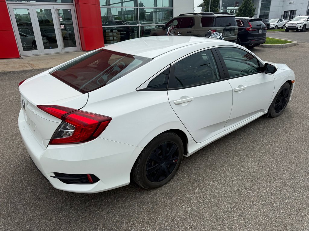 Honda Civic Sedan LX/MANUELLE/17 DOSSIERS ENTRETIENT 2016 à Montréal, Québec - 6 - w1024h768px