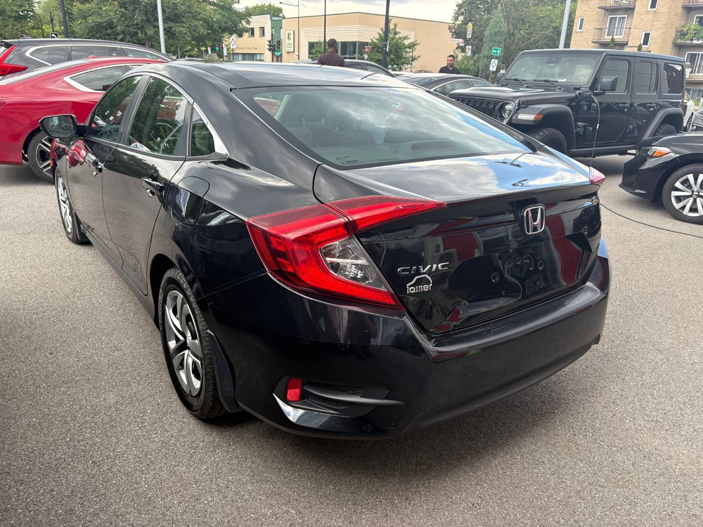2016 Honda Civic Sedan LX in Montréal, Quebec - 4 - w1024h768px