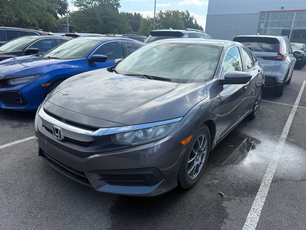 2016 Honda Civic Sedan LX in Montréal, Quebec - 1 - w1024h768px