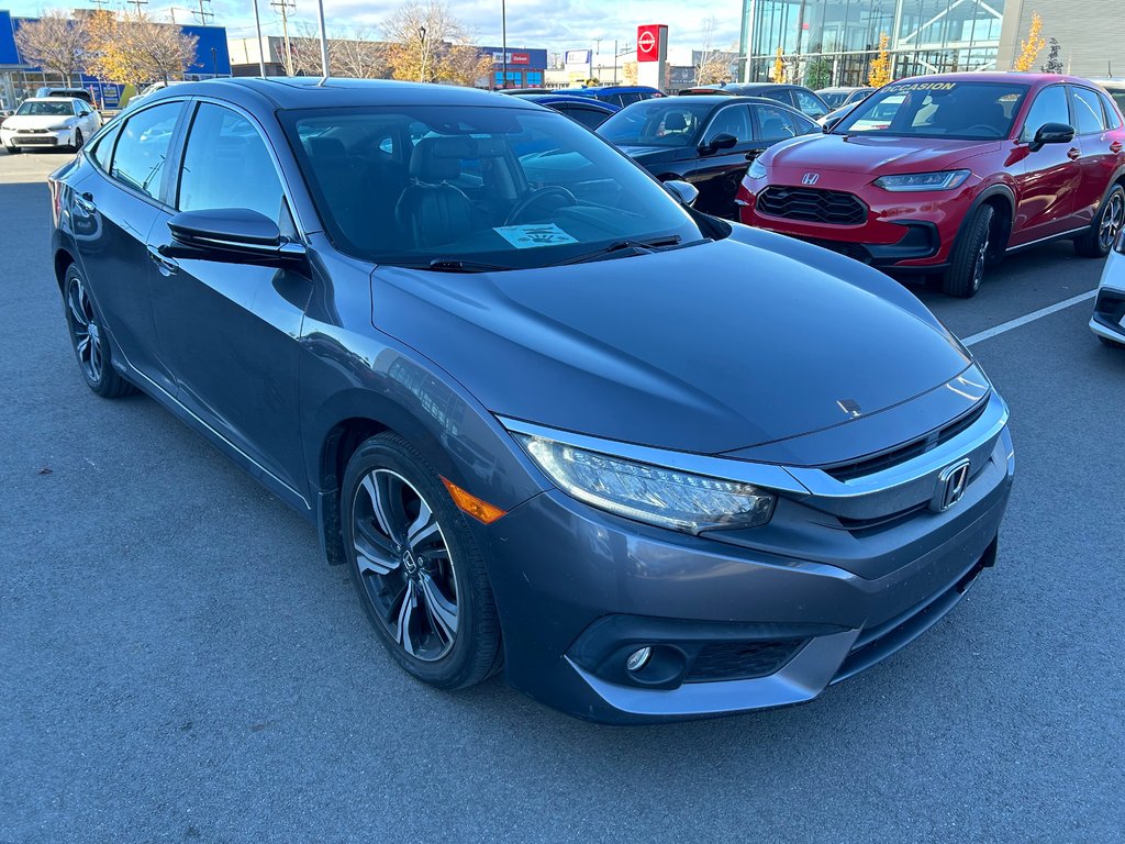 2017  Civic Sedan Touring JAMAIS ACCIDENTÉ 62 000 KM in Lachenaie, Quebec - 4 - w1024h768px