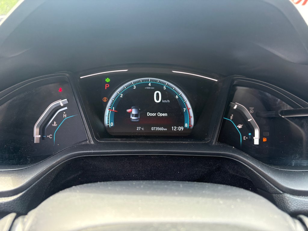 2017 Honda Civic Sedan LX 73 500 KM PRATIQUE ÉCONOMIQUE in Montreal, Quebec - 5 - w1024h768px