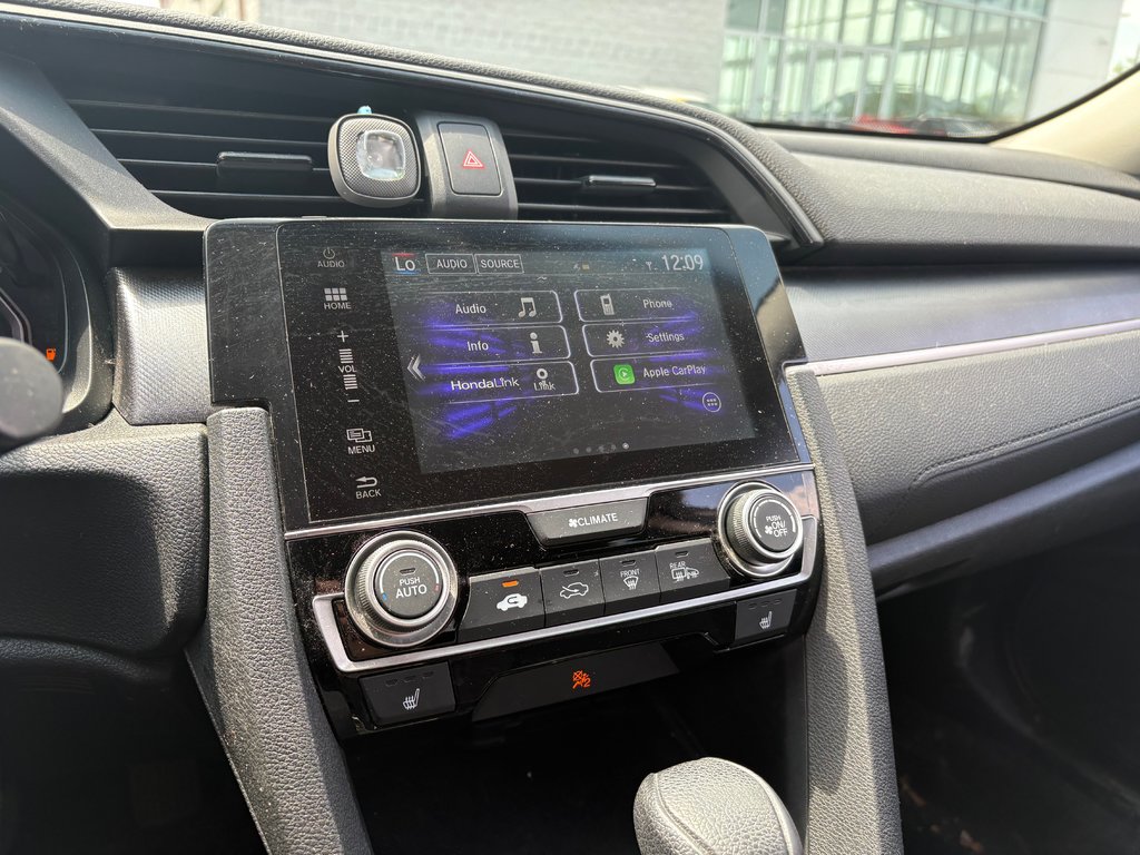 2017 Honda Civic Sedan LX 73 500 KM PRATIQUE ÉCONOMIQUE in Montreal, Quebec - 6 - w1024h768px