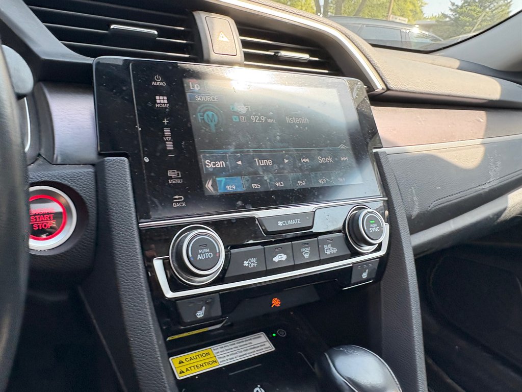 2017 Honda Civic Touring 40 000 km in Montreal, Quebec - 9 - w1024h768px