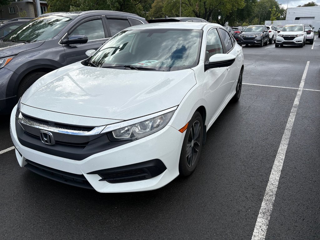 Honda Civic Sedan LX 63 000 km SEULEMENT JAMAIS ACCIDENTÉ 2017 à Montréal, Québec - 1 - w1024h768px