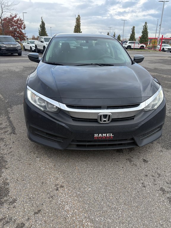 2017 Honda Civic Sedan LX in Lachenaie, Quebec - 5 - w1024h768px