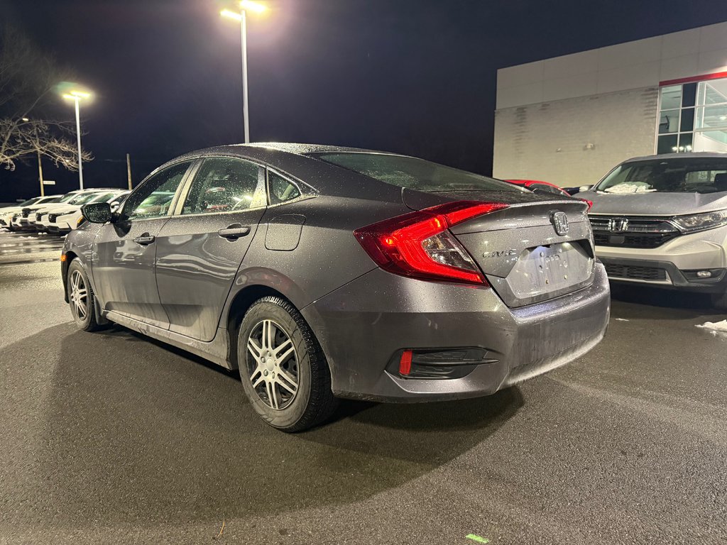 2017 Honda Civic Sedan LX in Montreal, Quebec - 7 - w1024h768px