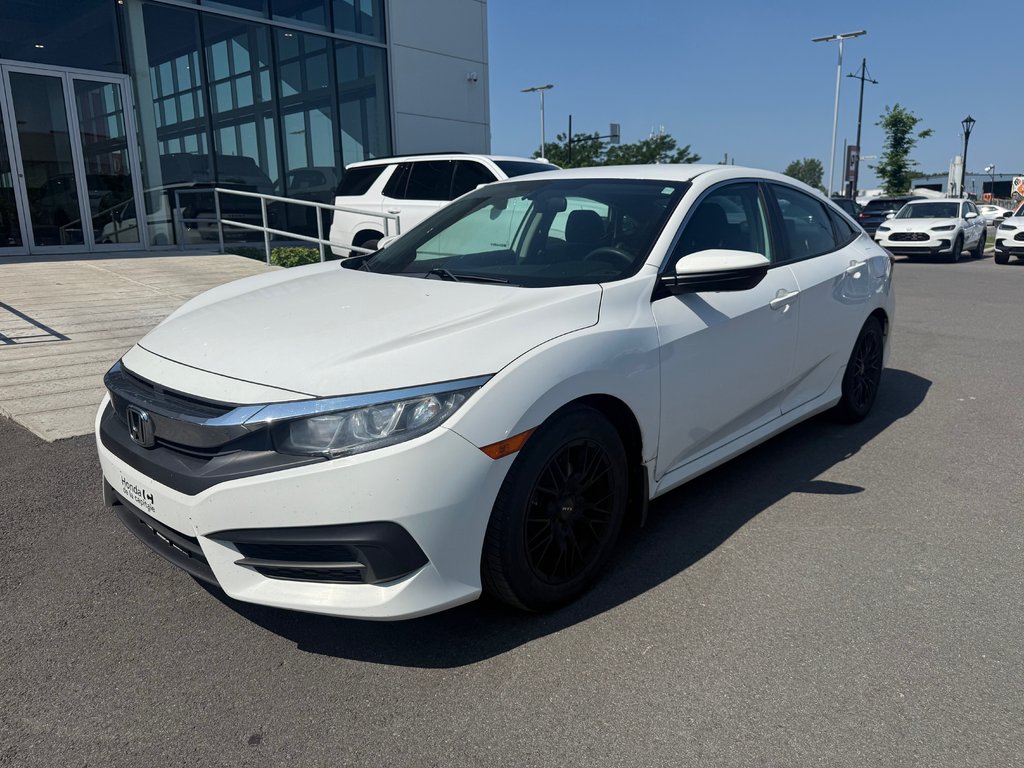 Honda Civic Sedan LX 2017 à Montréal, Québec - 1 - w1024h768px