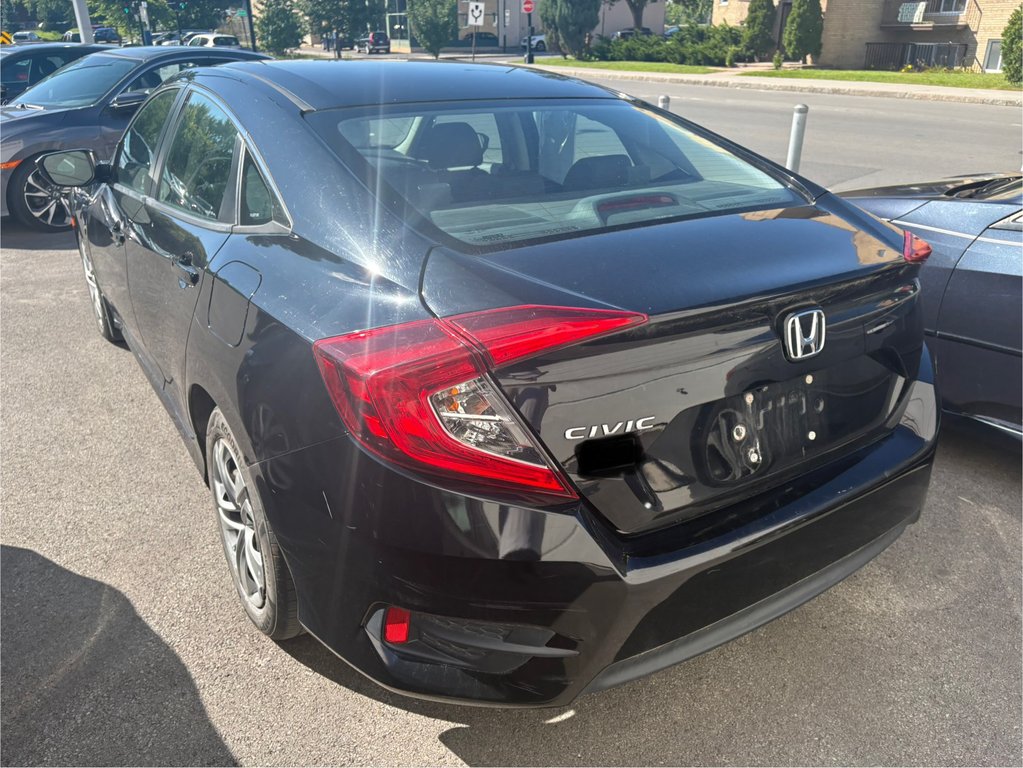 2017 Honda Civic Sedan LX in Montréal, Quebec - 4 - w1024h768px
