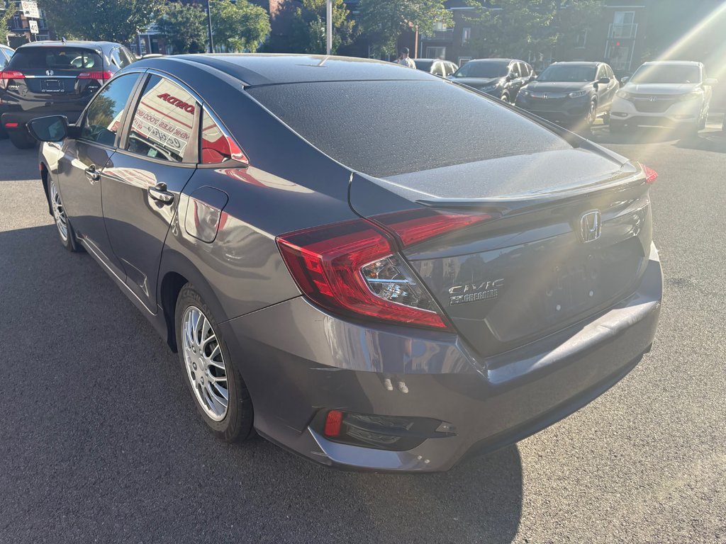 2017 Honda Civic Sedan LX in Montréal, Quebec - 4 - w1024h768px
