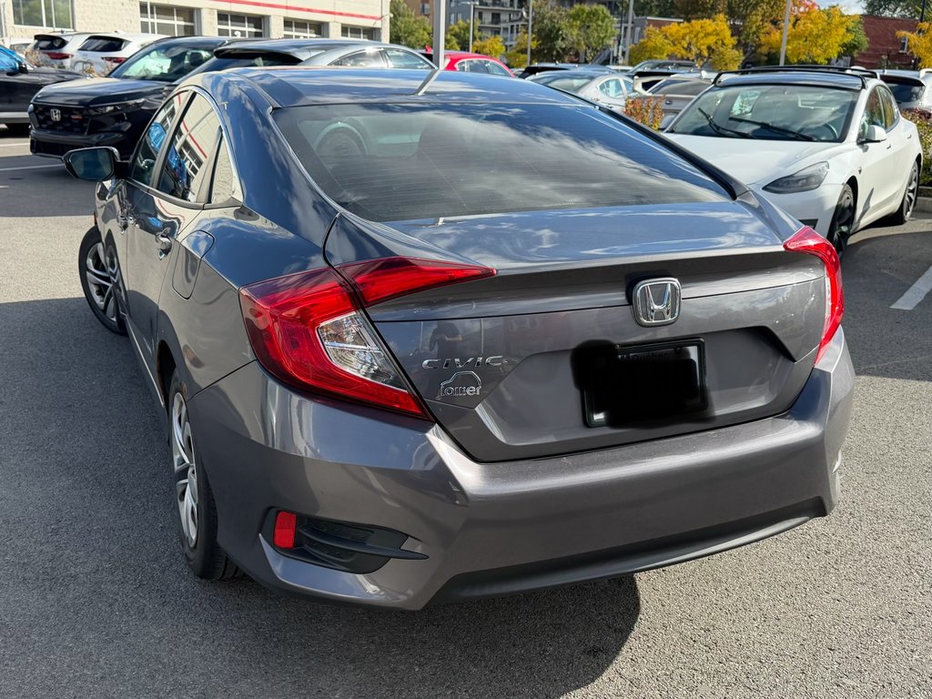 2017 Honda Civic Sedan LX in Montréal, Quebec - 3 - w1024h768px