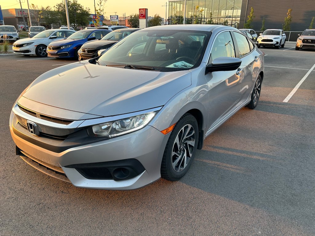 2018  Civic Sedan SE in Lachenaie, Quebec - 1 - w1024h768px