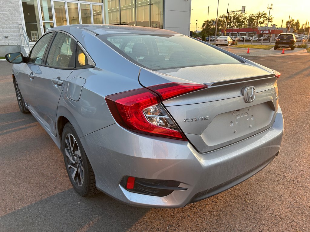 Civic Sedan SE 2018 à Montréal, Québec - 2 - w1024h768px