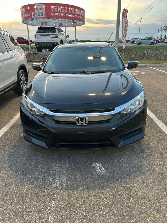 2018  Civic Sedan LX in Montreal, Quebec - 27 - w1024h768px