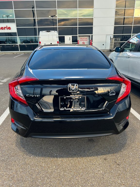 2018  Civic Sedan LX in Montreal, Quebec - 28 - w1024h768px