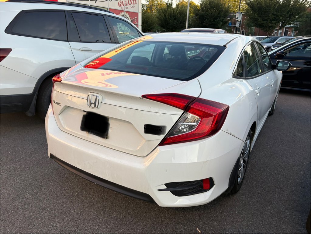 2018 Honda Civic Sedan LX in Montréal, Quebec - 3 - w1024h768px