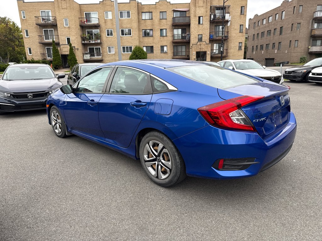 2018 Honda Civic Sedan LX in Montréal, Quebec - 5 - w1024h768px
