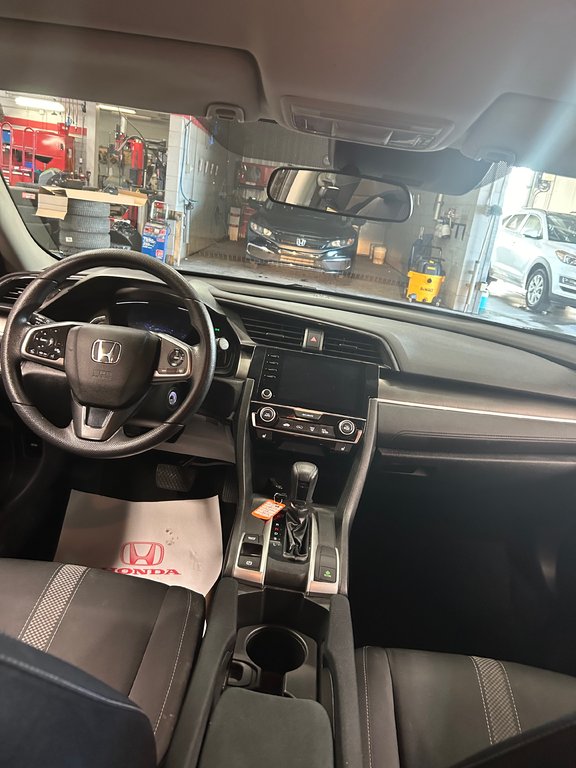 2019  Civic Sedan LX in Montreal, Quebec - 6 - w1024h768px