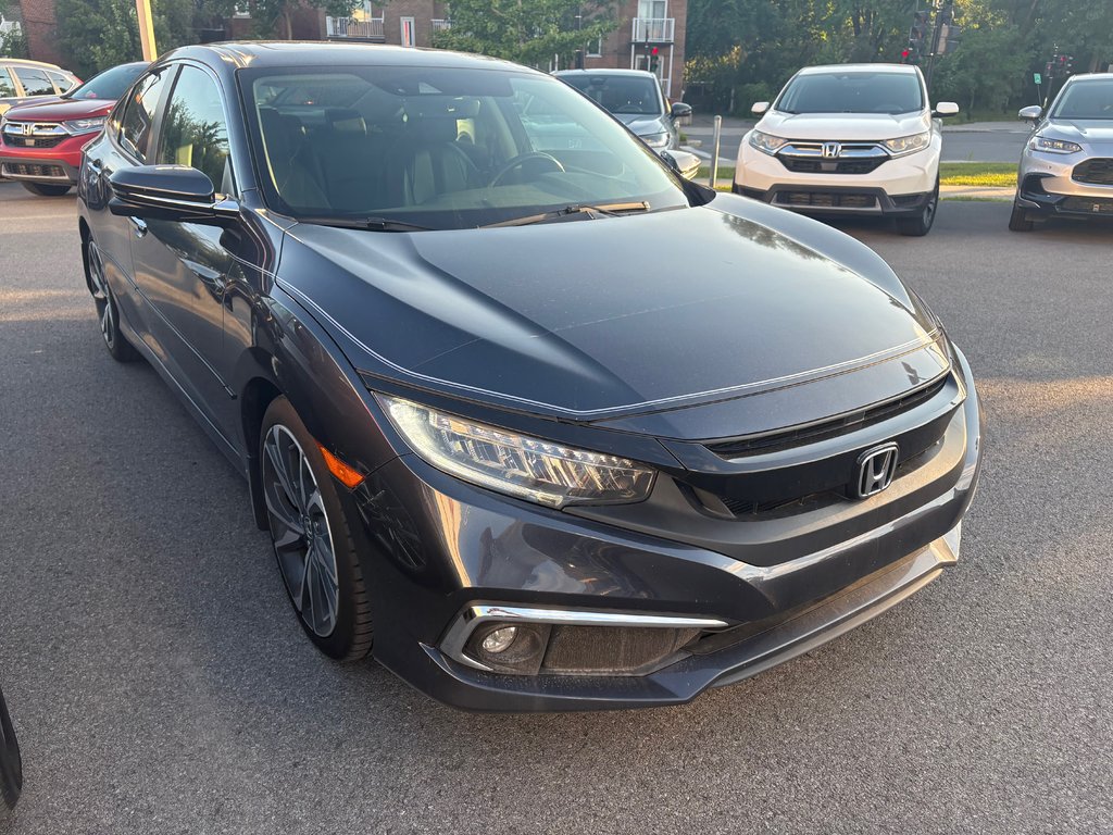 2019 Honda Civic Sedan Touring in Montréal, Quebec - 2 - w1024h768px