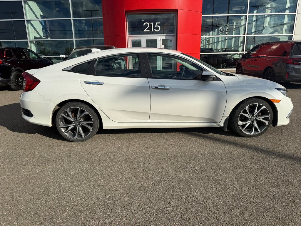 Honda Civic Sedan Touring/UN PROPRIÉTAIRE 2019 à Lachenaie, Québec - 5 - w1024h768px