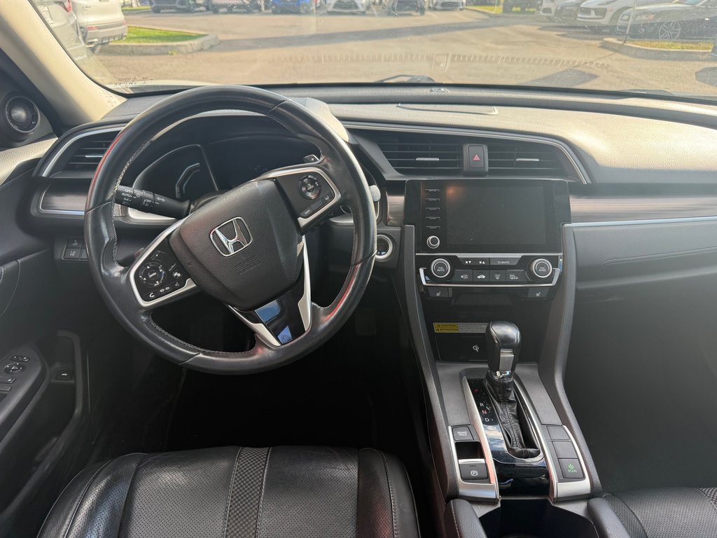 Honda Civic Sedan Touring/UN PROPRIÉTAIRE 2019 à Lachenaie, Québec - 10 - w1024h768px