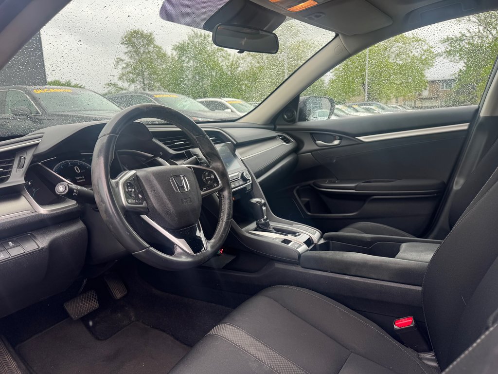 2020 Honda Civic Sedan EX RETROUR DE LOCATION JAMAIS ACCIDENTE in Lachenaie, Quebec - 10 - w1024h768px