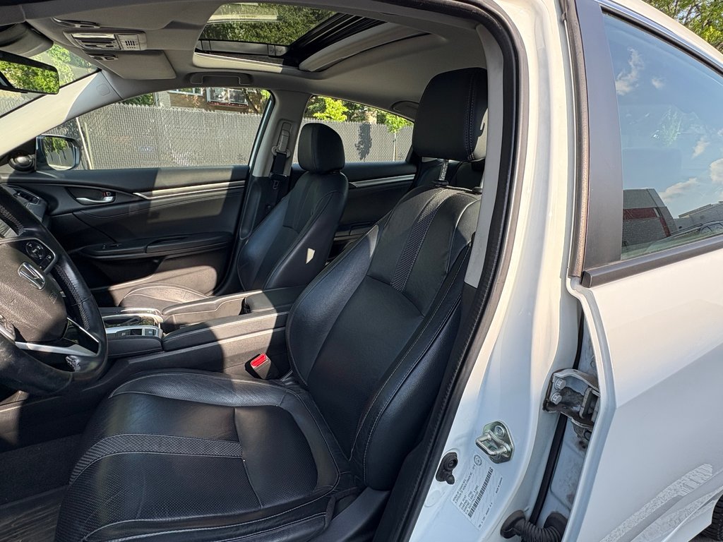 2020 Honda Civic Sedan Touring excellente condition in Montreal, Quebec - 5 - w1024h768px