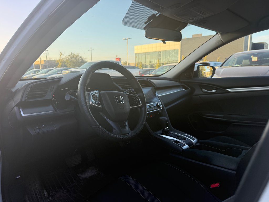 2020 Honda Civic Sedan LX in Montreal, Quebec - 10 - w1024h768px