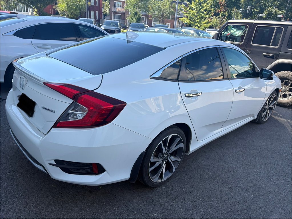 Honda Civic Sedan Touring 2020 à Montréal, Québec - 3 - w1024h768px