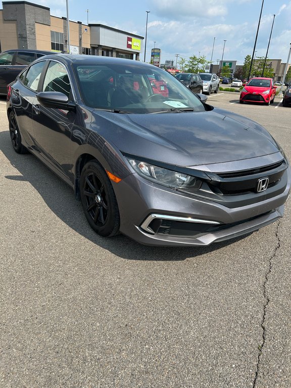 Honda Civic Sedan LX 2021 à , Québec - 3 - w1024h768px