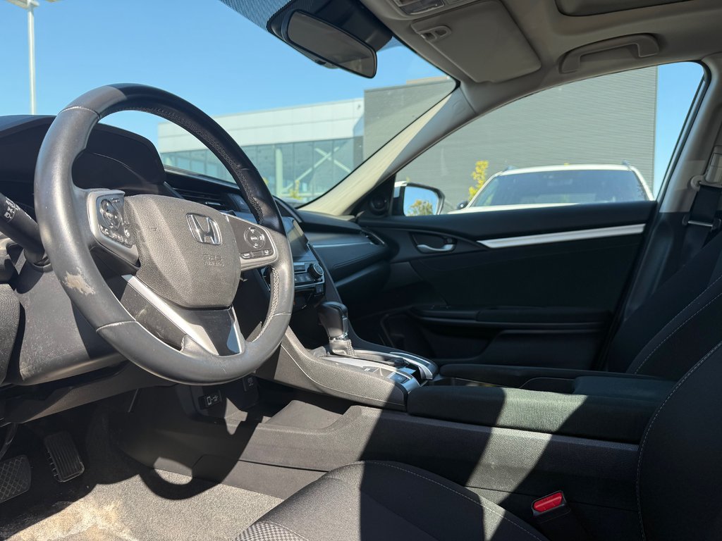 2021 Honda Civic Sedan EX in Montreal, Quebec - 10 - w1024h768px