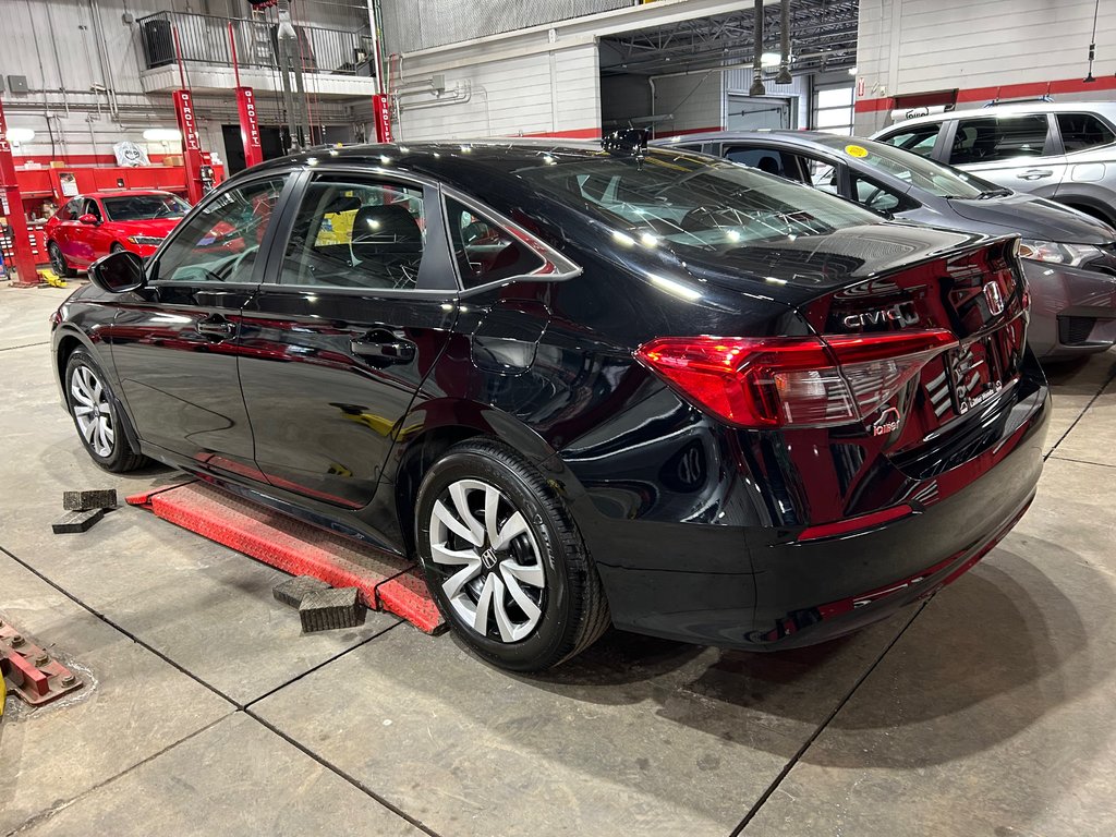 Honda Civic Sedan LX 2022 à Montréal, Québec - 2 - w1024h768px