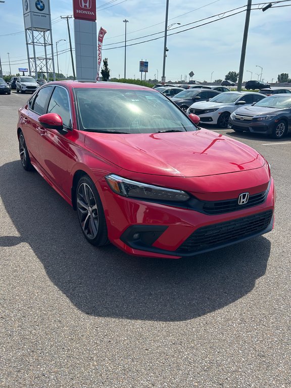 2022 Honda Civic Sedan Touring in Lachenaie, Quebec - 3 - w1024h768px