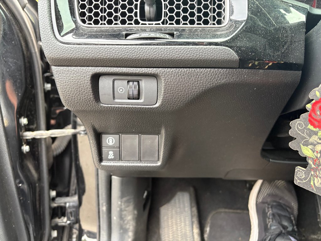 2022 Honda Civic Sedan EX 46 000 km jamais accidenté in Montreal, Quebec - 6 - w1024h768px