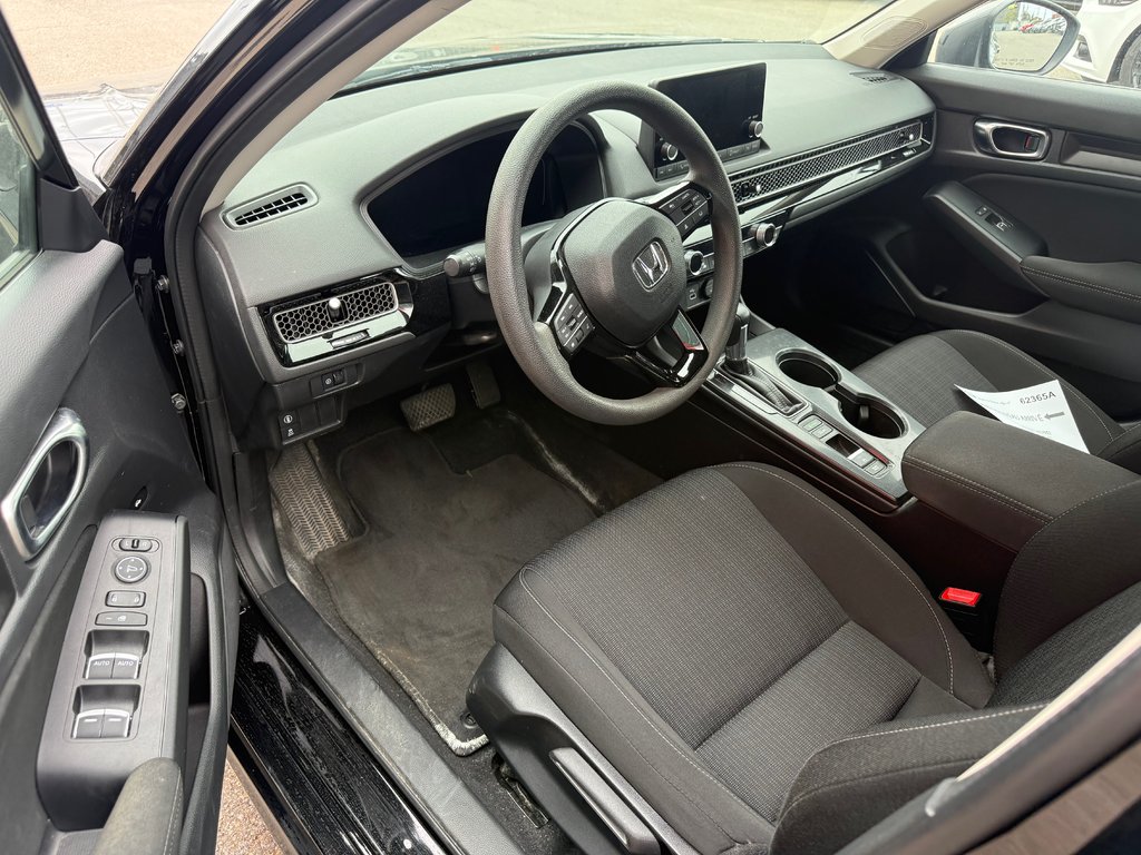 2022 Honda Civic Sedan LX in Lachenaie, Quebec - 10 - w1024h768px