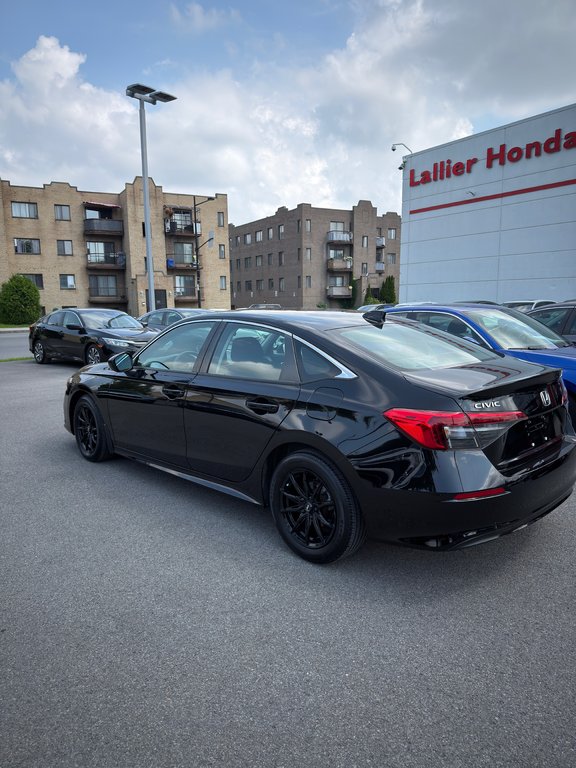 2022 Honda Civic Sedan LX in Montréal, Quebec - 2 - w1024h768px