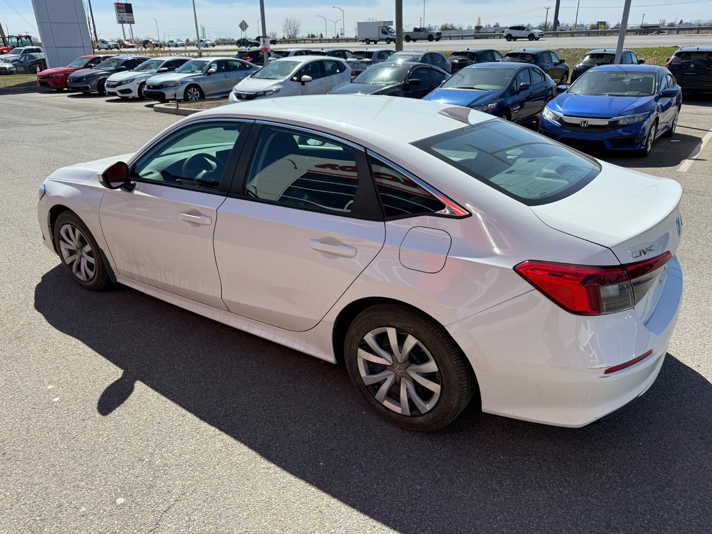 Honda Civic Sedan LX 2023 à Lachenaie, Québec - 3 - w1024h768px