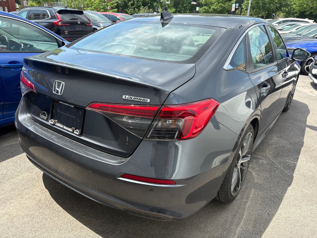 Honda Civic Sedan Touring 2023 à Montréal, Québec - 3 - w1024h768px