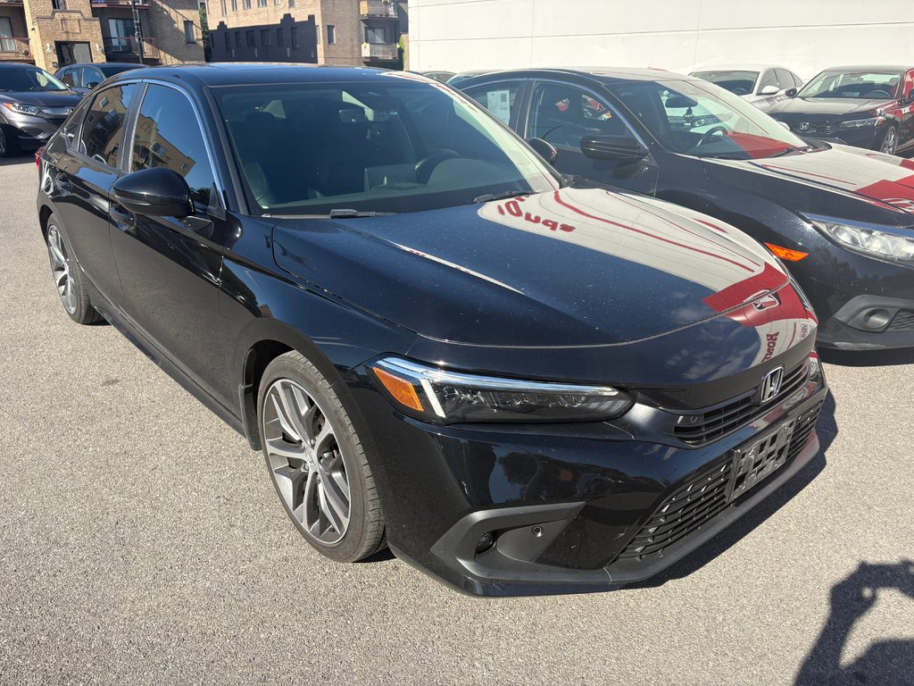 2023 Honda Civic Sedan Touring in Montréal, Quebec - 2 - w1024h768px