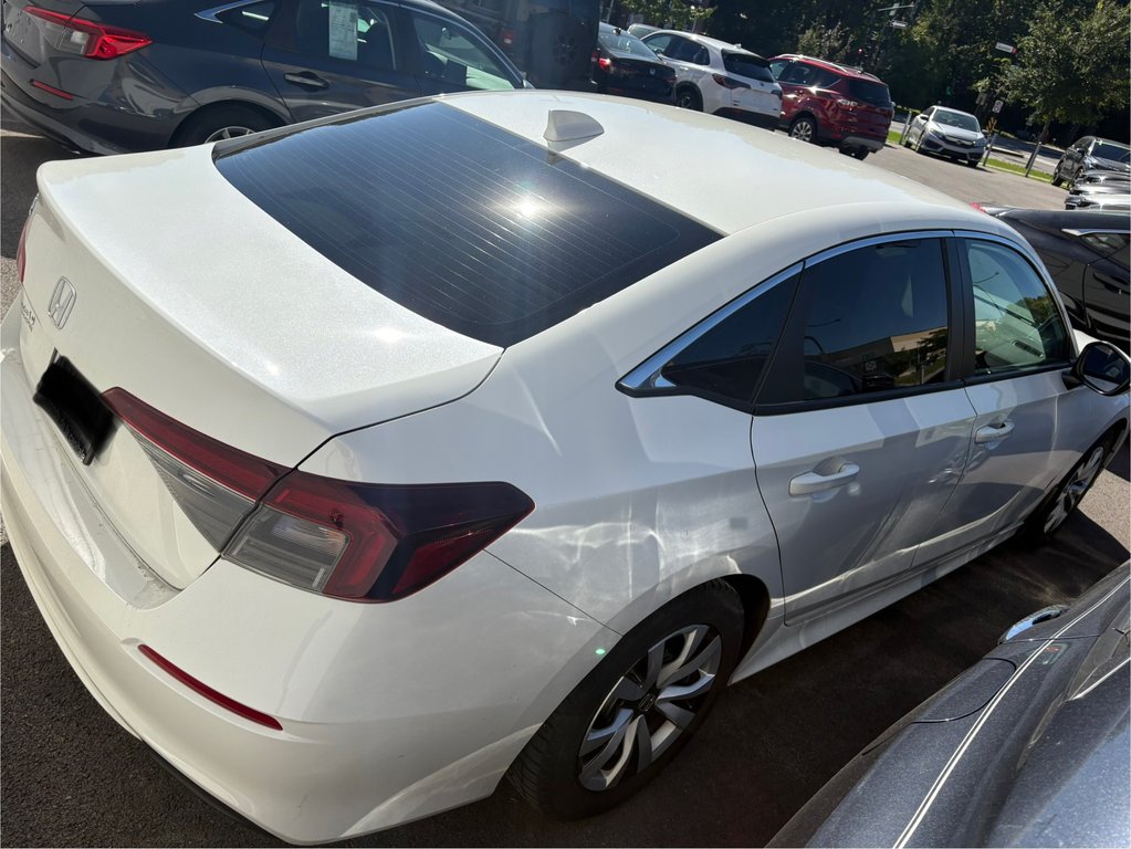 2025 Honda Civic Sedan LX in Montréal, Quebec - 3 - w1024h768px
