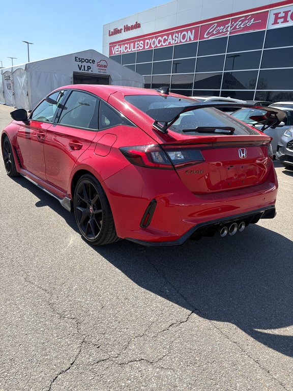 Honda Civic Type R  2023 à Lachenaie, Québec - 2 - w1024h768px