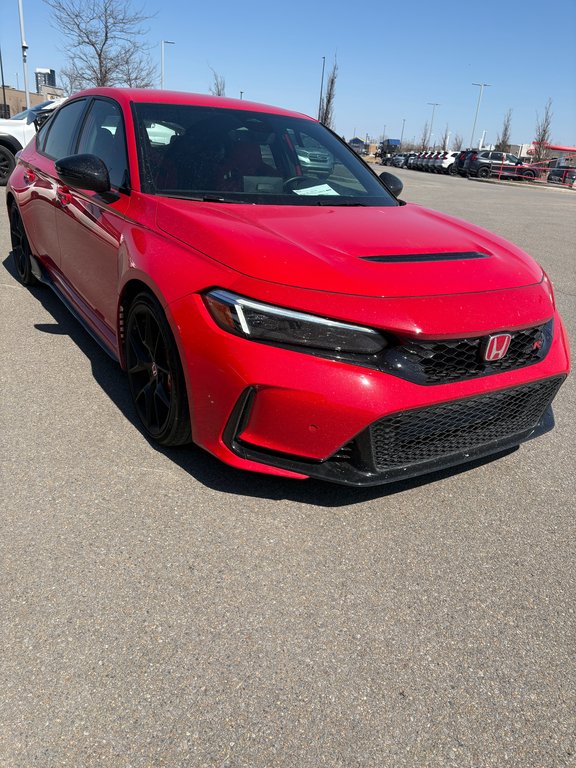 Honda Civic Type R  2023 à Lachenaie, Québec - 3 - w1024h768px