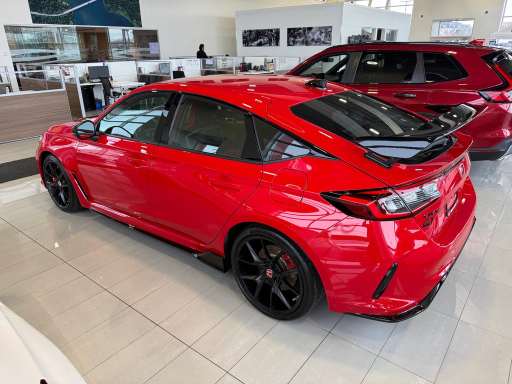 Honda Civic Type R  2025 à Lachenaie, Québec - 3 - w1024h768px