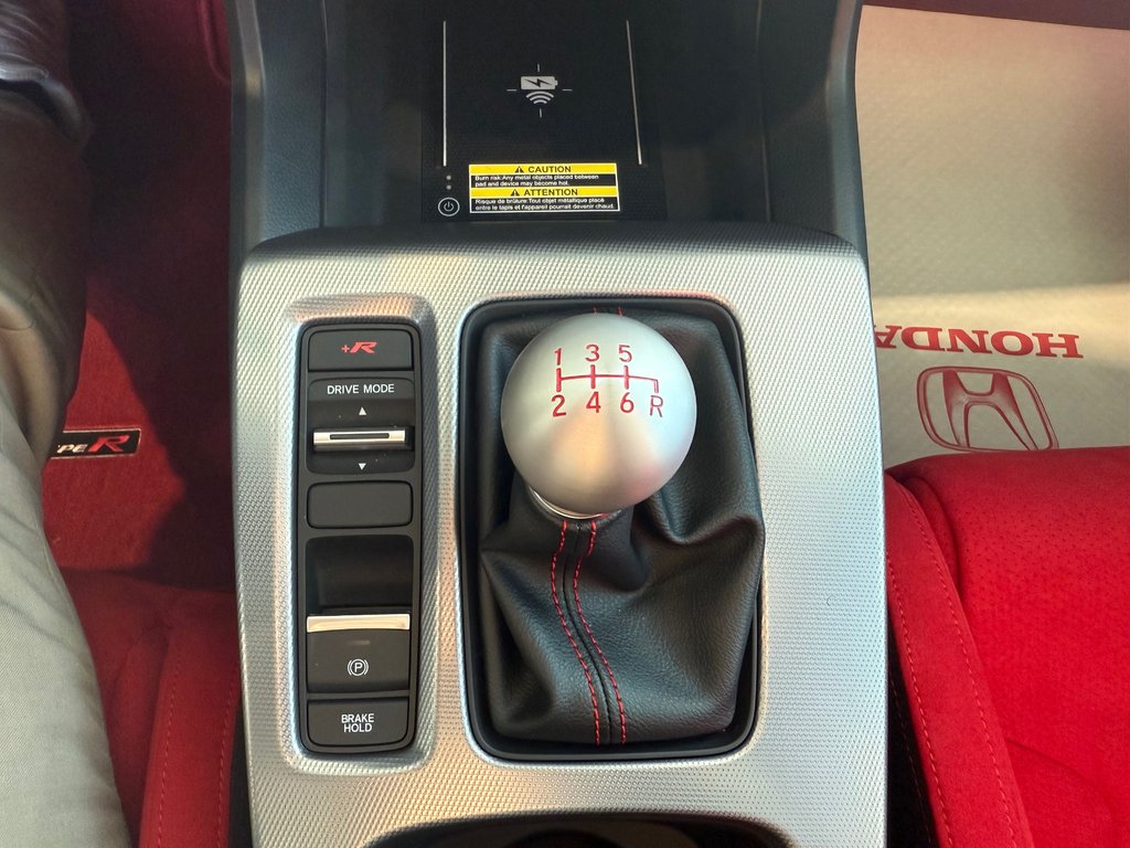 2025 Honda Civic Type R in Montreal, Quebec - 12 - w1024h768px