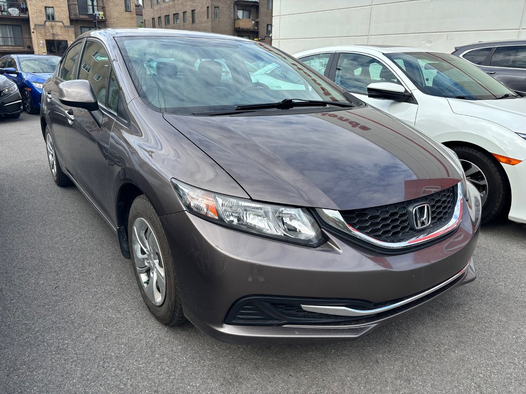 Honda Civic LX 2013 à , Québec - 2 - w1024h768px