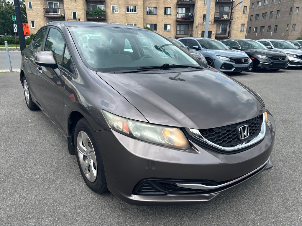 2013 Honda Civic LX in Montréal, Quebec - 2 - w1024h768px