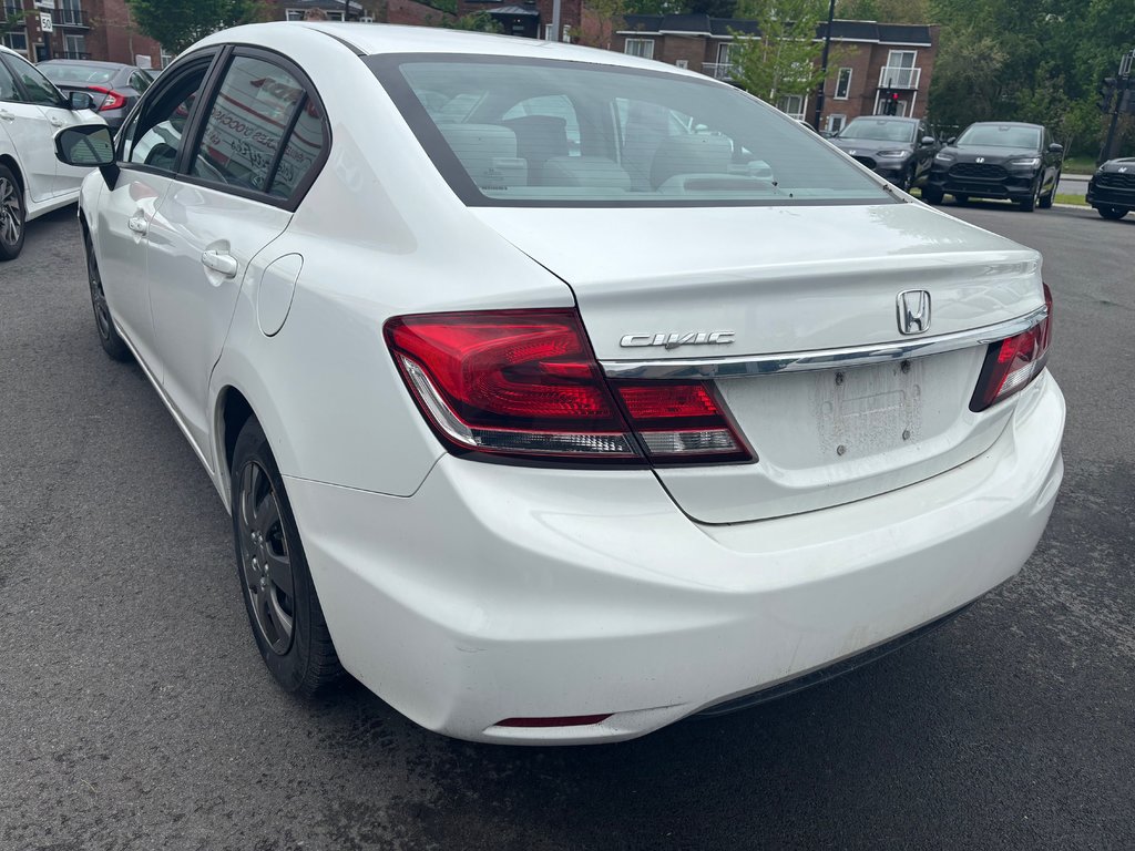 2014 Honda Civic LX in Montréal, Quebec - 4 - w1024h768px