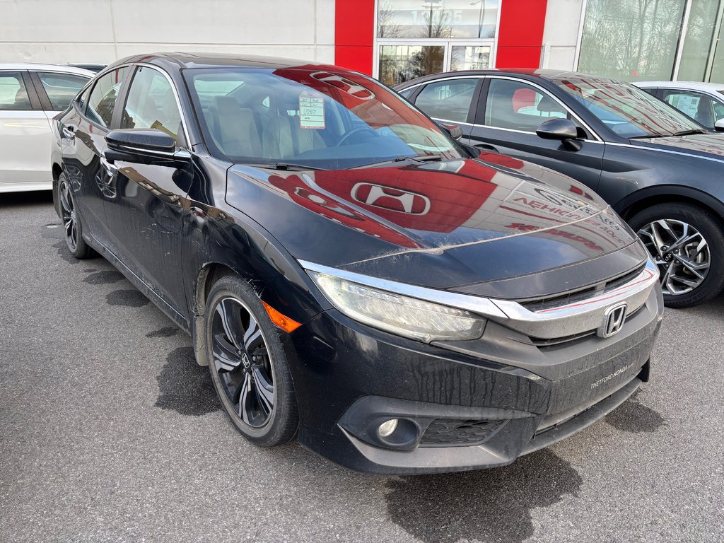 2017  Civic Touring in Montréal, Quebec - 2 - w1024h768px