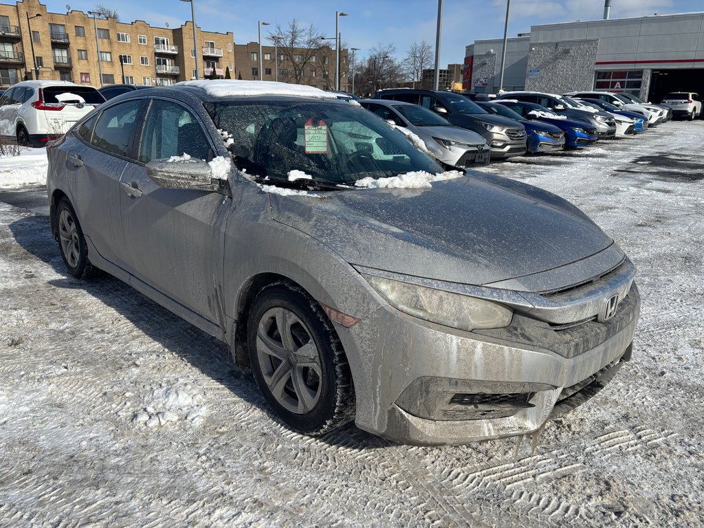 2017 Honda Civic LX in Montréal, Quebec - 2 - w1024h768px