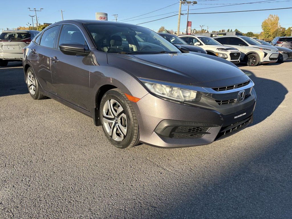 2018 Honda Civic LX CVT in , Quebec - 4 - w1024h768px