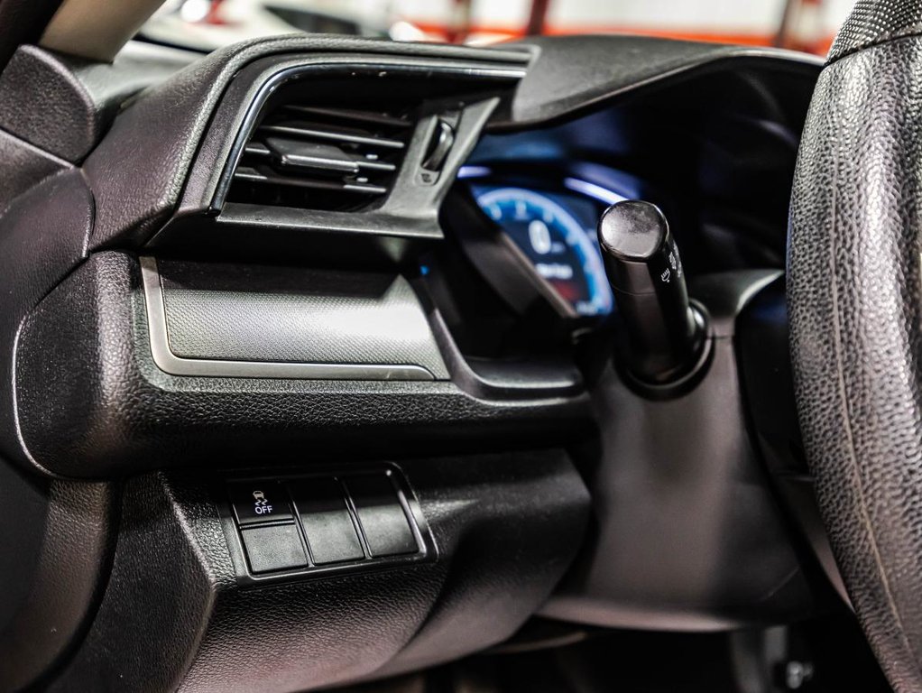2018 Honda Civic LX  JAMAIS ACCIDENTÉ I GARANTIE 10 ANS 200 000 KM* I CARPLAY SIEGES CHAUFFANTS in , Quebec - 20 - w1024h768px